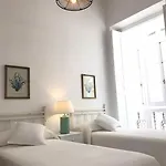 Casa Sagasta En El Corazon De Cadiz